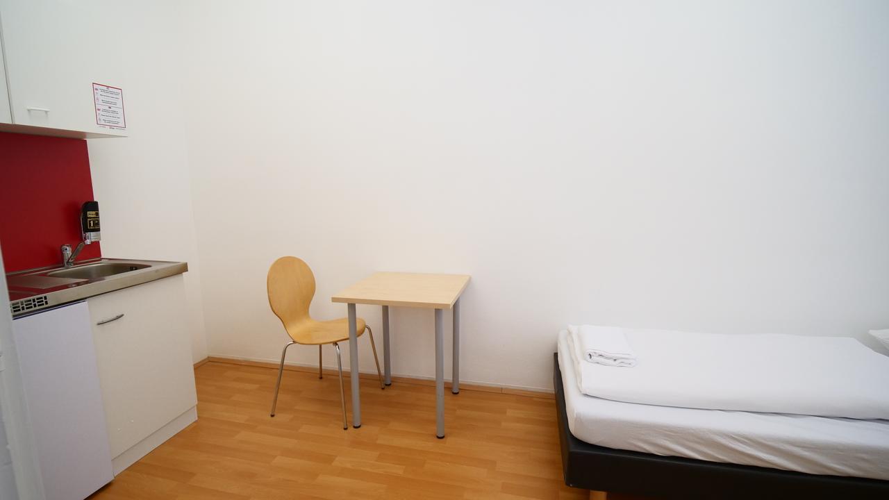 Easyroom Vienna - Low Budget Hostel Ngoại thất bức ảnh